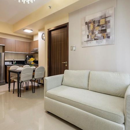 Aparthotel The Radiance Manila Bay Pasay Exterior foto