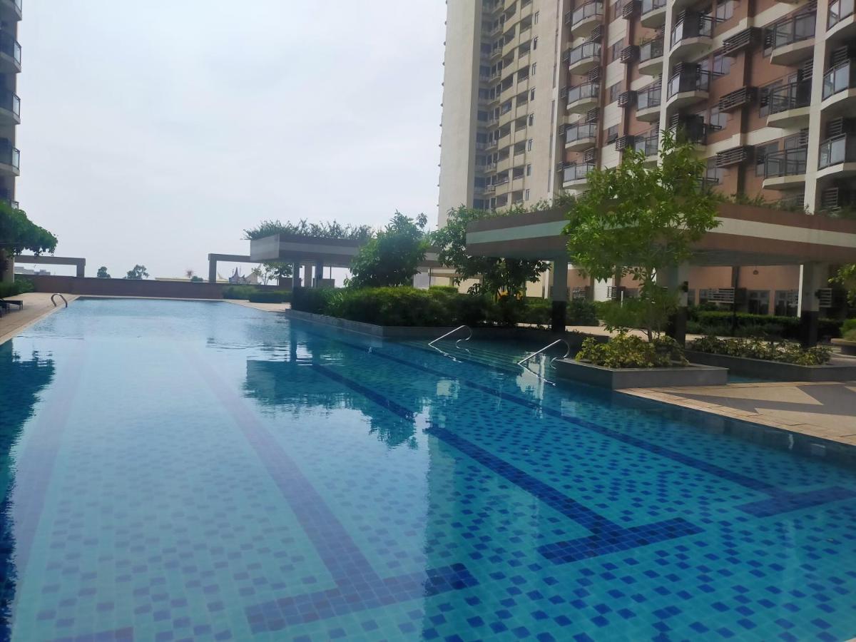 Aparthotel The Radiance Manila Bay Pasay Exterior foto