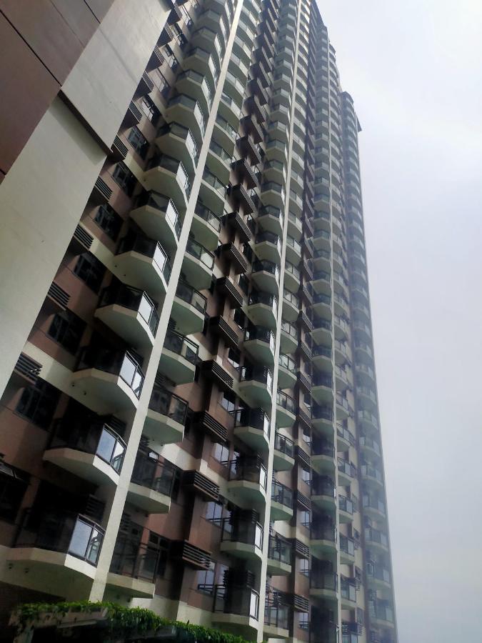 Aparthotel The Radiance Manila Bay Pasay Exterior foto
