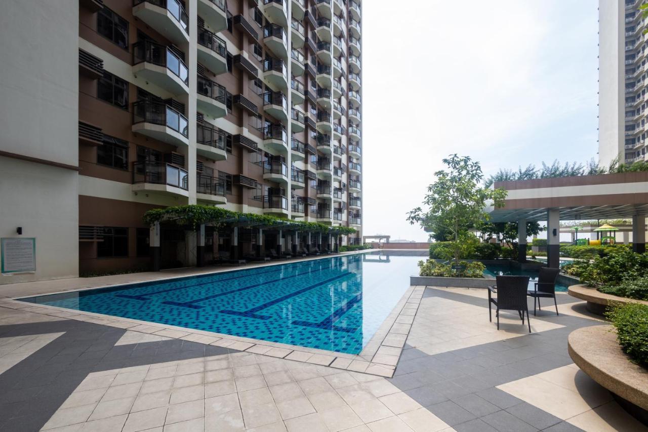 Aparthotel The Radiance Manila Bay Pasay Exterior foto