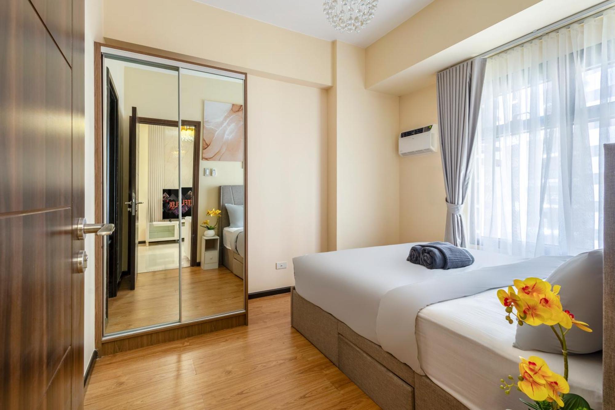Aparthotel The Radiance Manila Bay Pasay Exterior foto